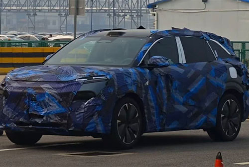 BYD Tang L Latest Spy Shots Split Headlights Front Face Much Like New Power Models With LIDAR